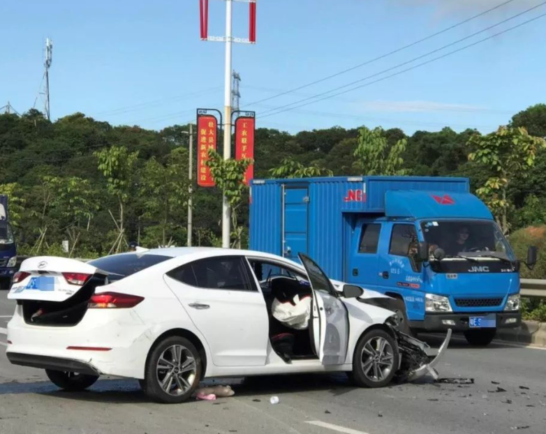 交通事故