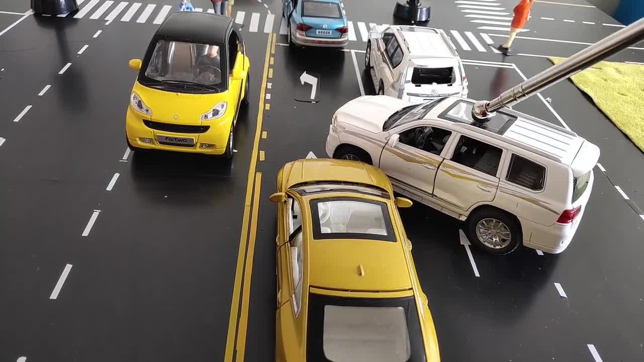 讓速不讓道