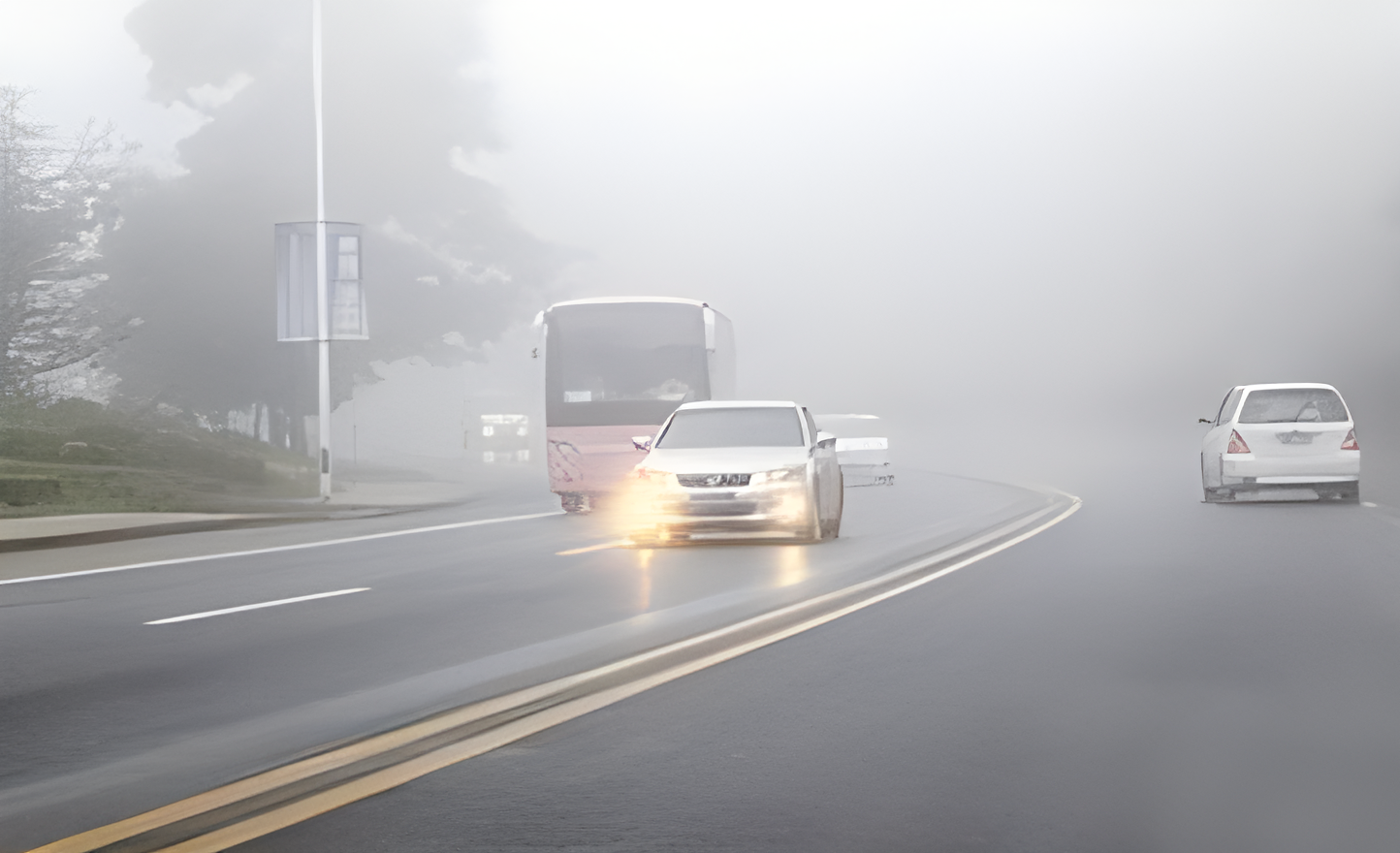 霧天行車