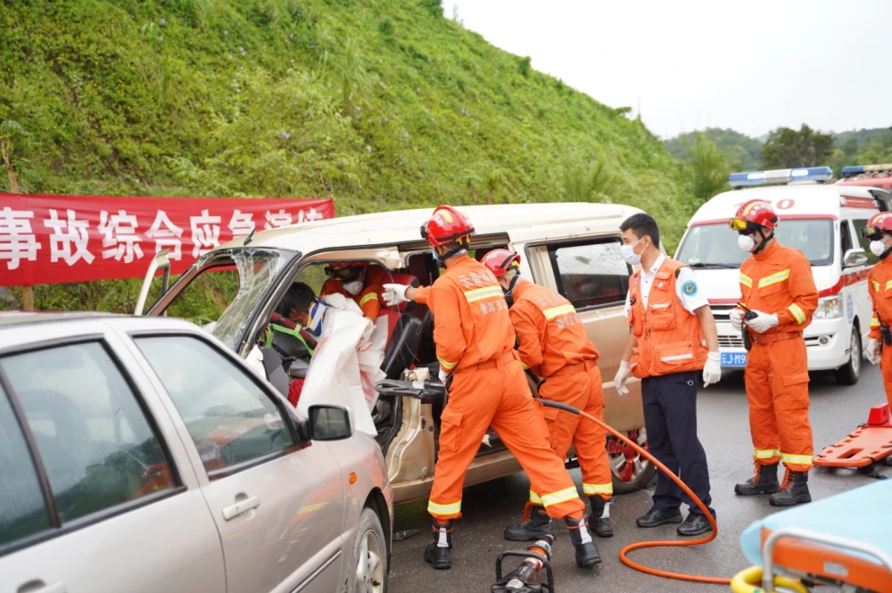 道路事故應(yīng)急處置